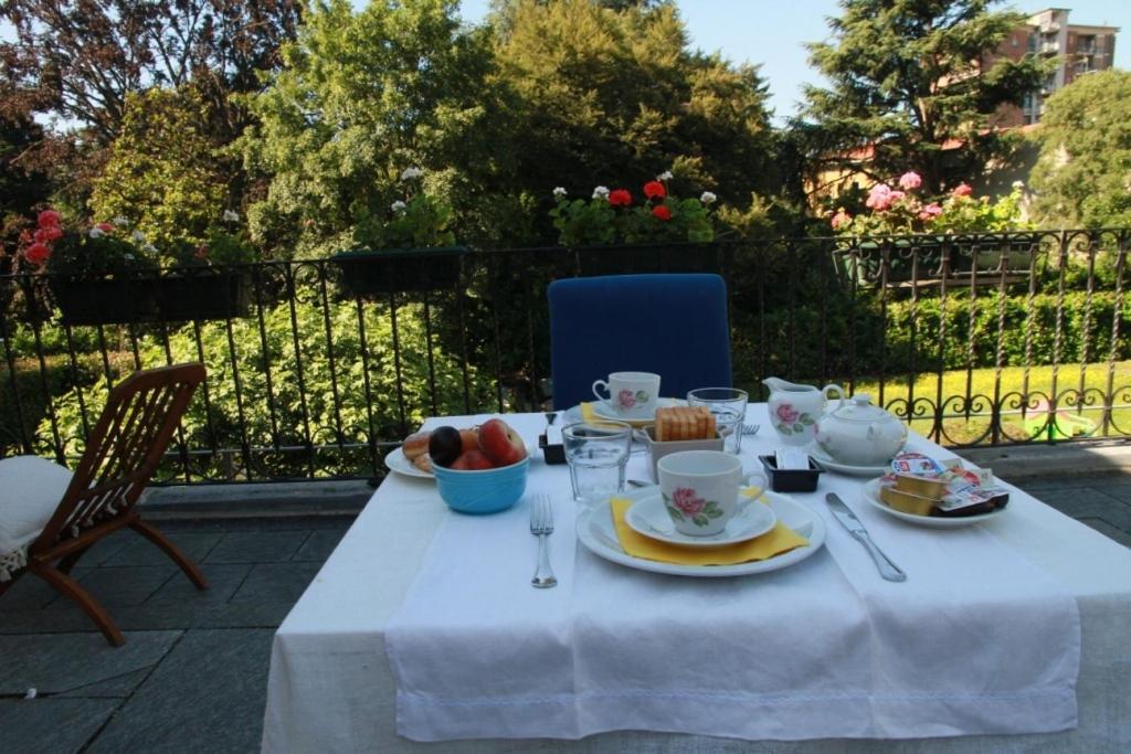 Lisander B&B Suite And Terrace Seregno Exteriör bild